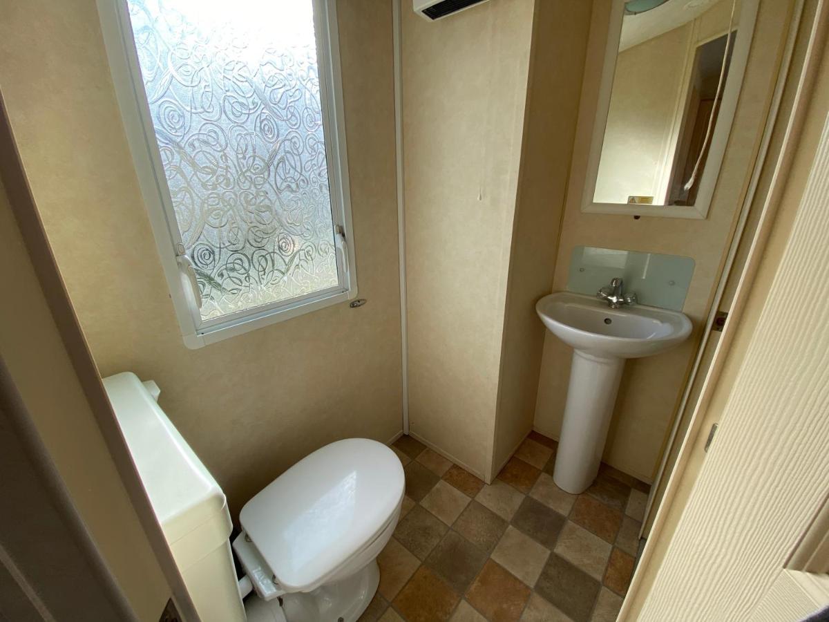 Violeta Turnberry Caravan Exterior photo