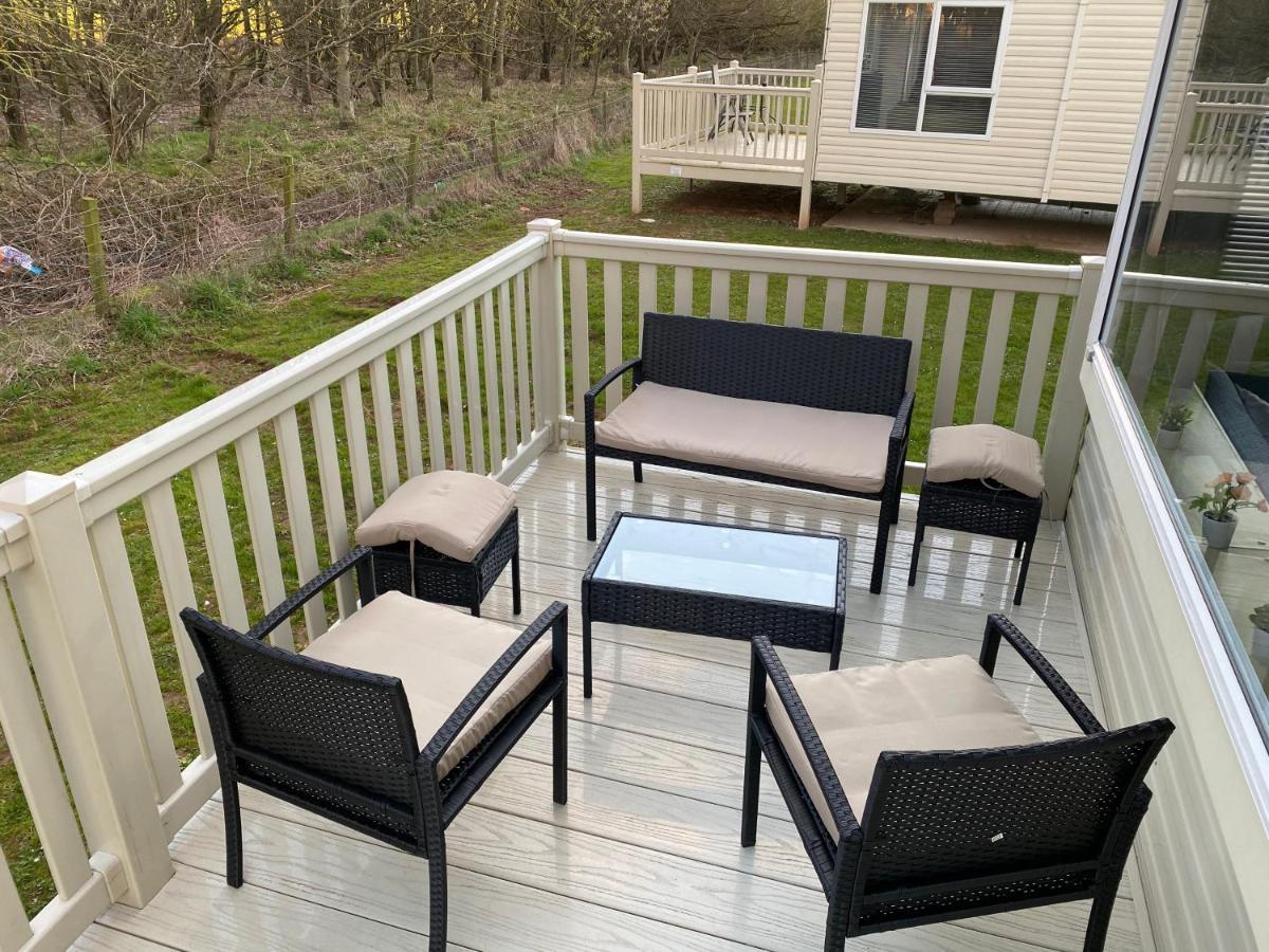 Violeta Turnberry Caravan Exterior photo